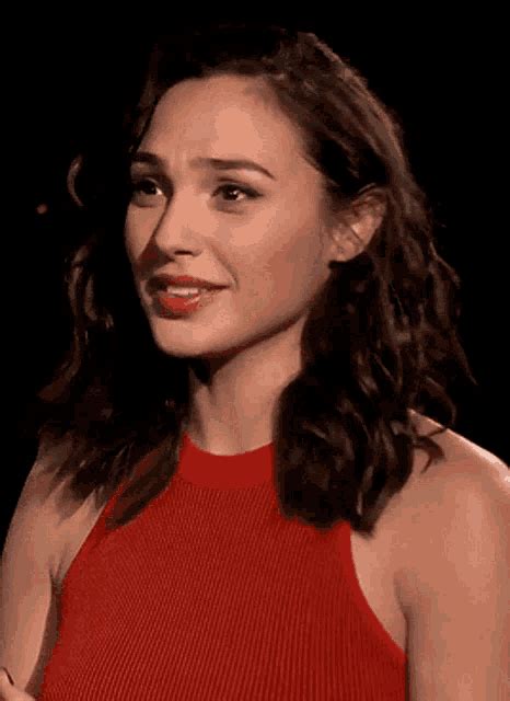 gal gadot gif|Gal Gadot Animation gifs